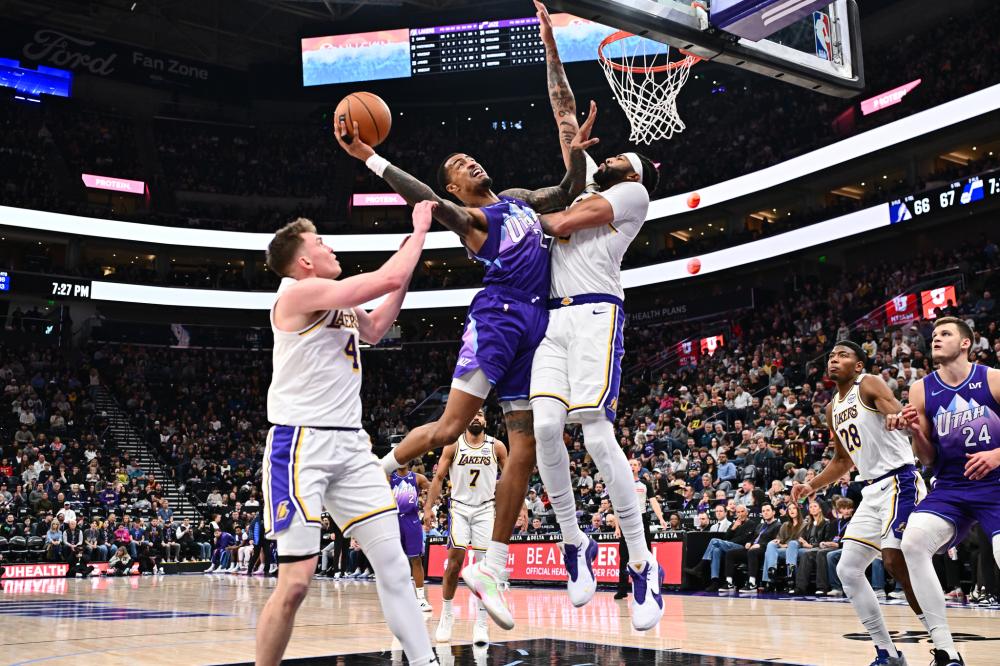 不难发现他 不难发现他